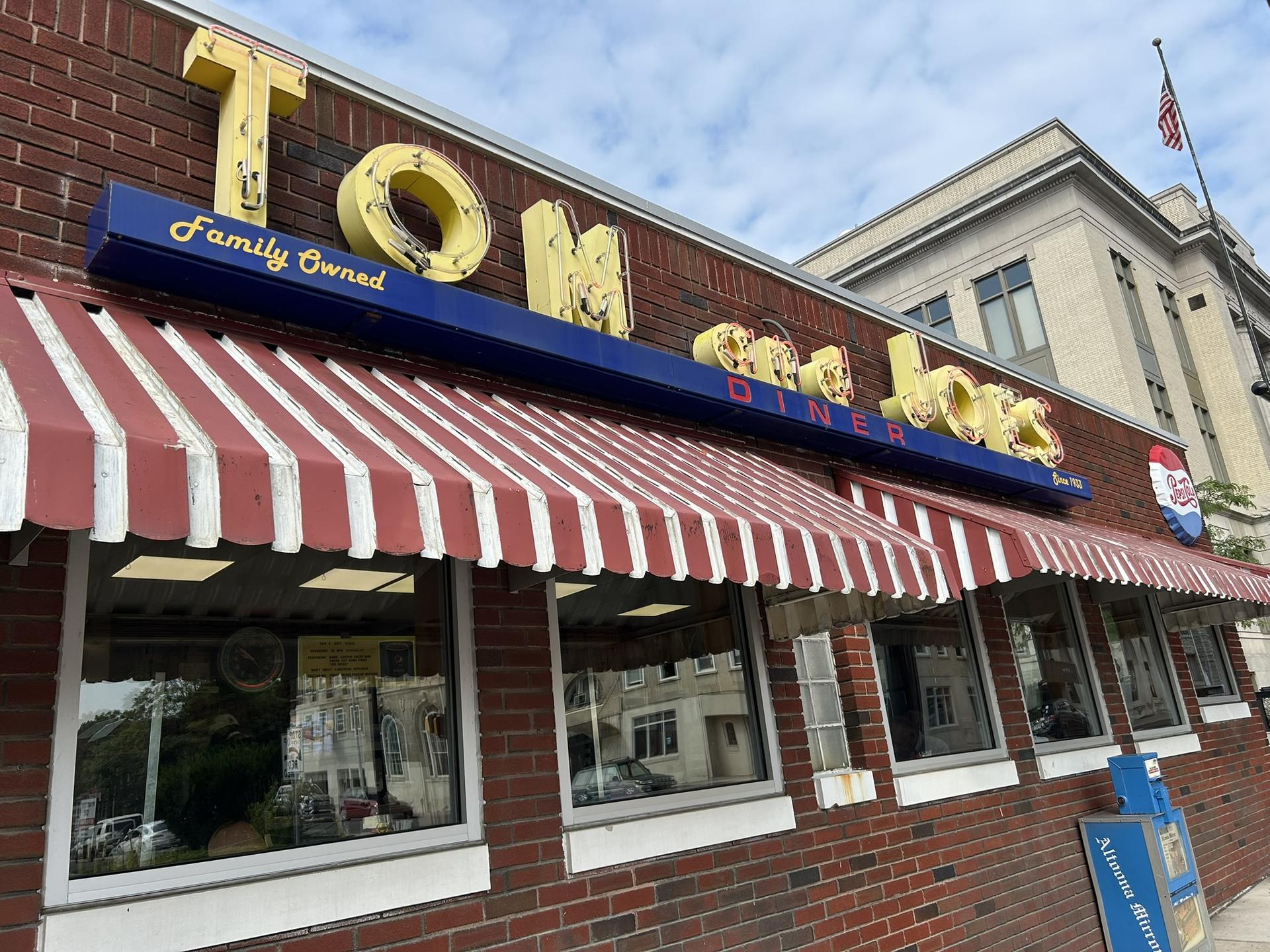 Tom and Joe's