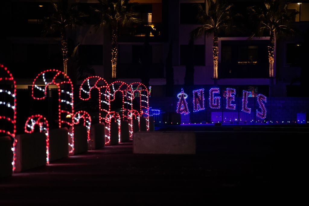 Angels holiday decorations