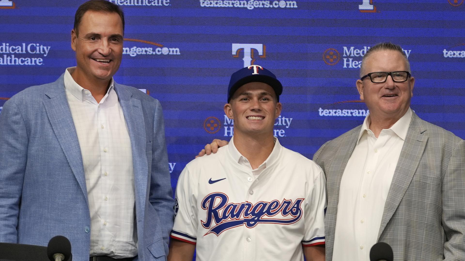 Chris Young, Malcolm Moore, Kip Fagg