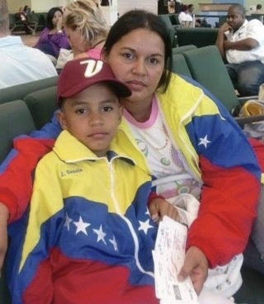 Javier Sanoja and his mother, Yelitza,