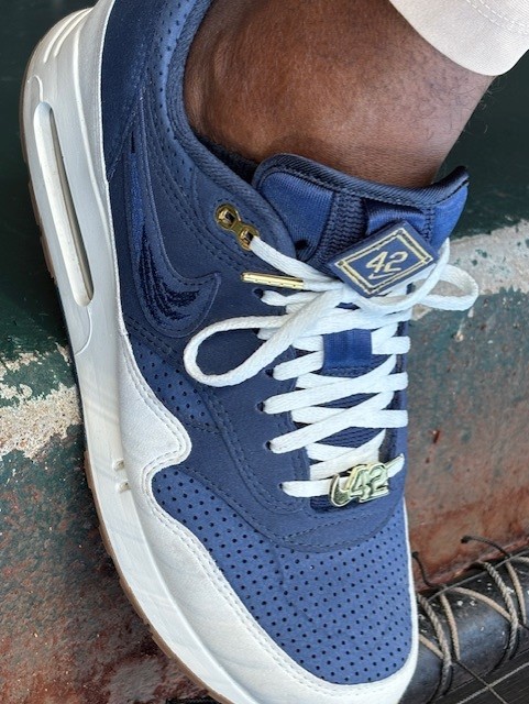 Gavin Dickey's shoe