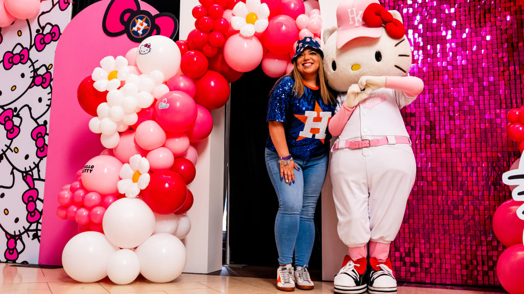 Hello Kitty Night