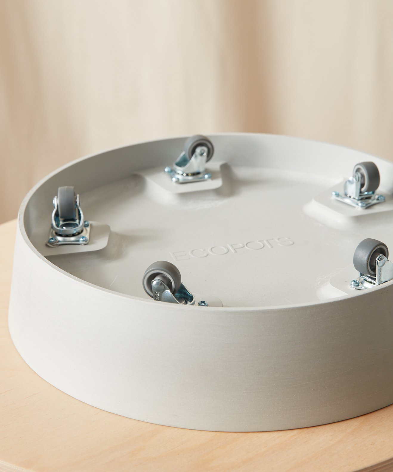 A Saucer on Wheels turned upside down