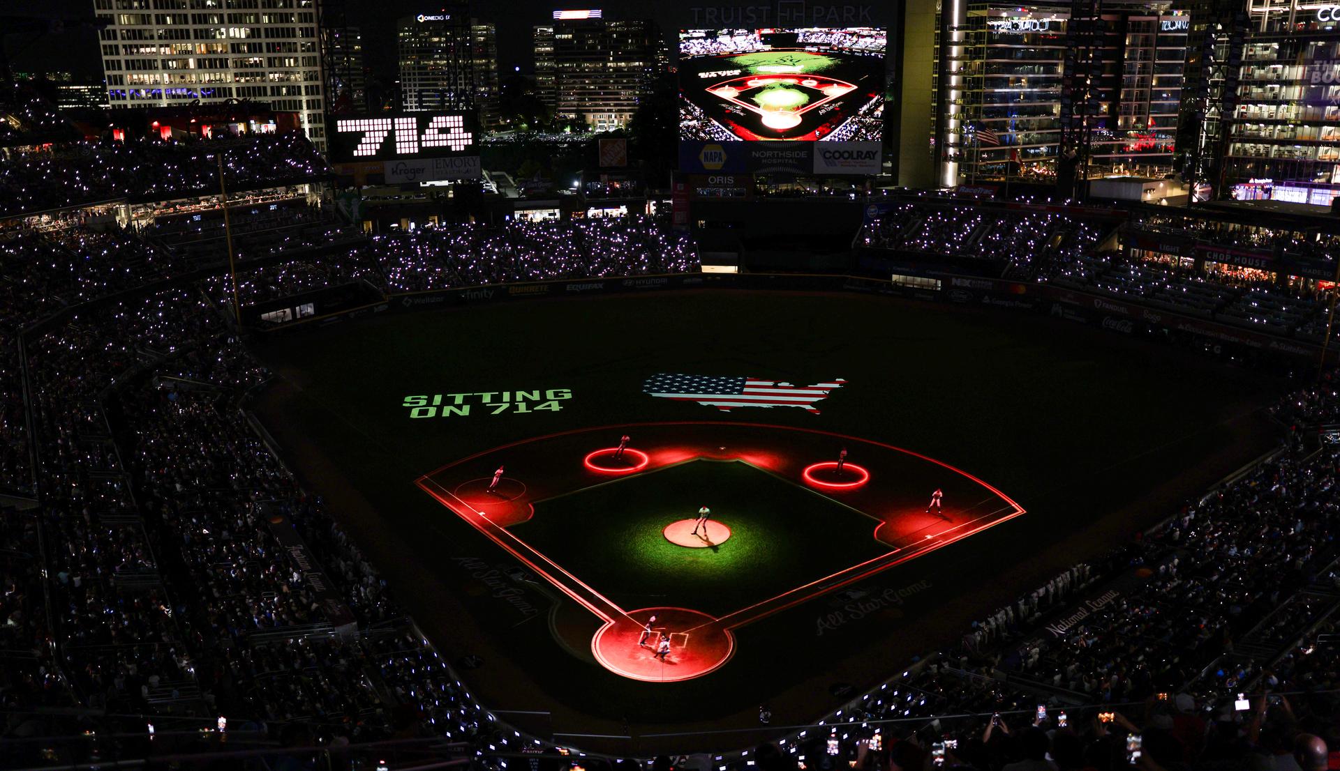 MLB paid tribute to Hank Aaron's iconic 715th home run