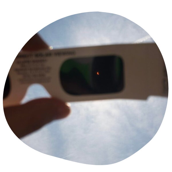 Solar eclipse glasses