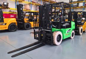 UN Forklift N Series 5.0T