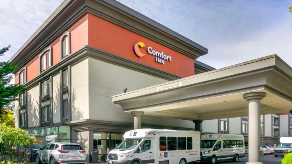 Comfort Inn & Suites SeaTac Airport