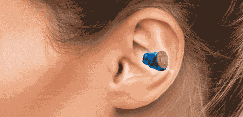 Douszny aparat słuchowy