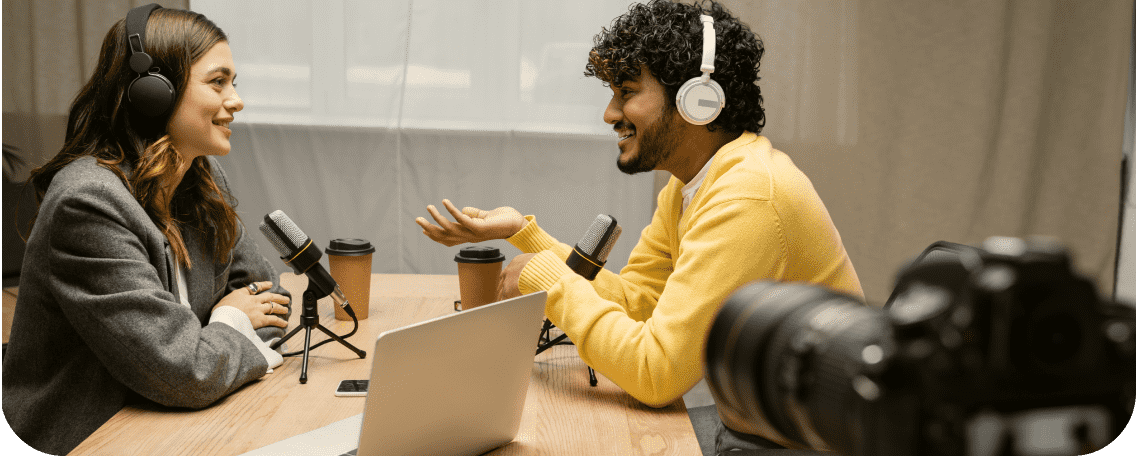 Image: Two YouTubers having a conversation
