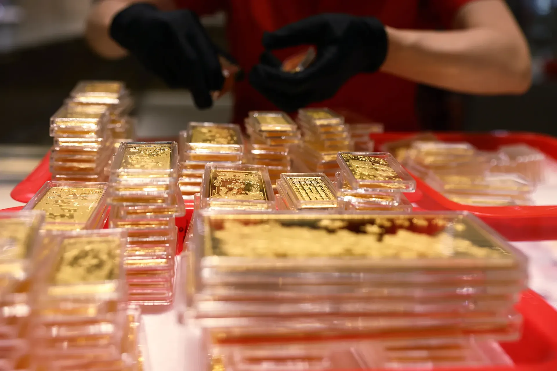 Gold’s Record Rally Is Helping China Challenge Trump and the Dollar