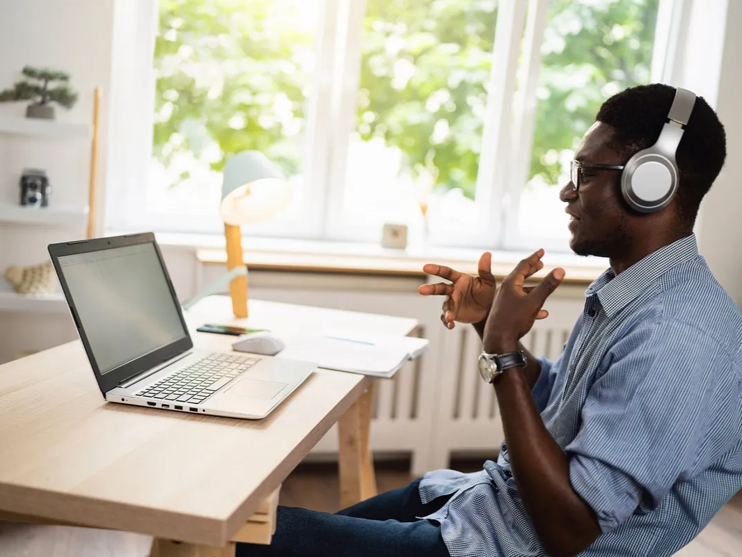 Job Interviews Enter a Strange New World With AI That Talks Back