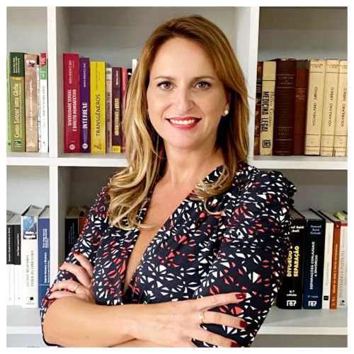 PRISCILA DE CASTRO TEIXEIRA PINTO LOPES AGAPITO