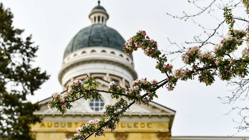 Old Main at Augustana College