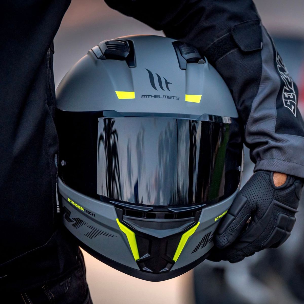 Capacete MT Stinger 2