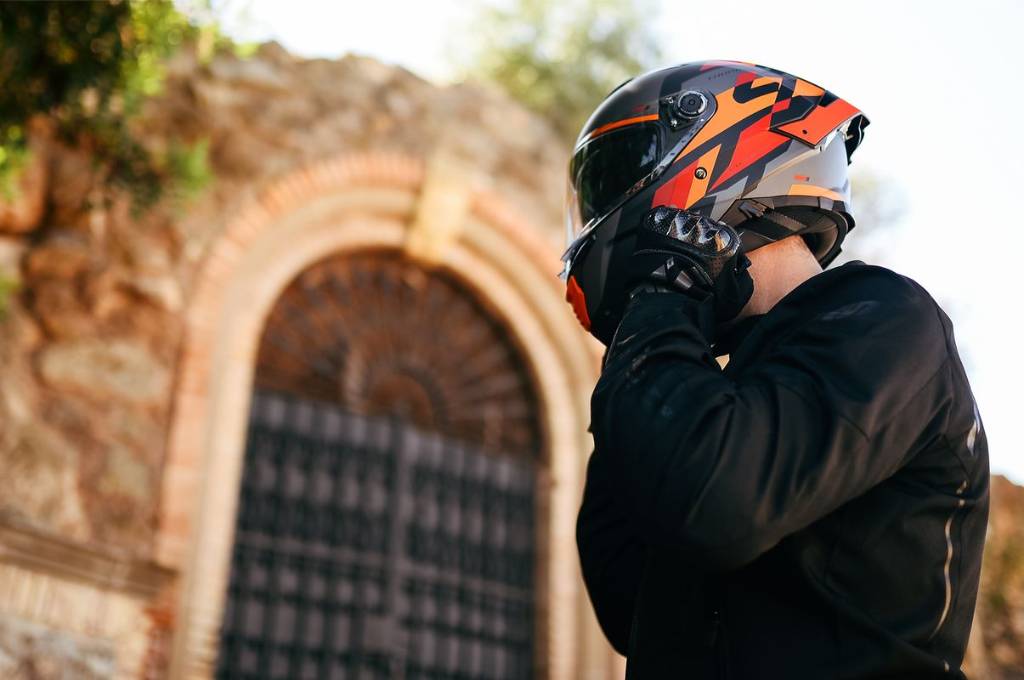 Capacete MT Thunder 4 SV