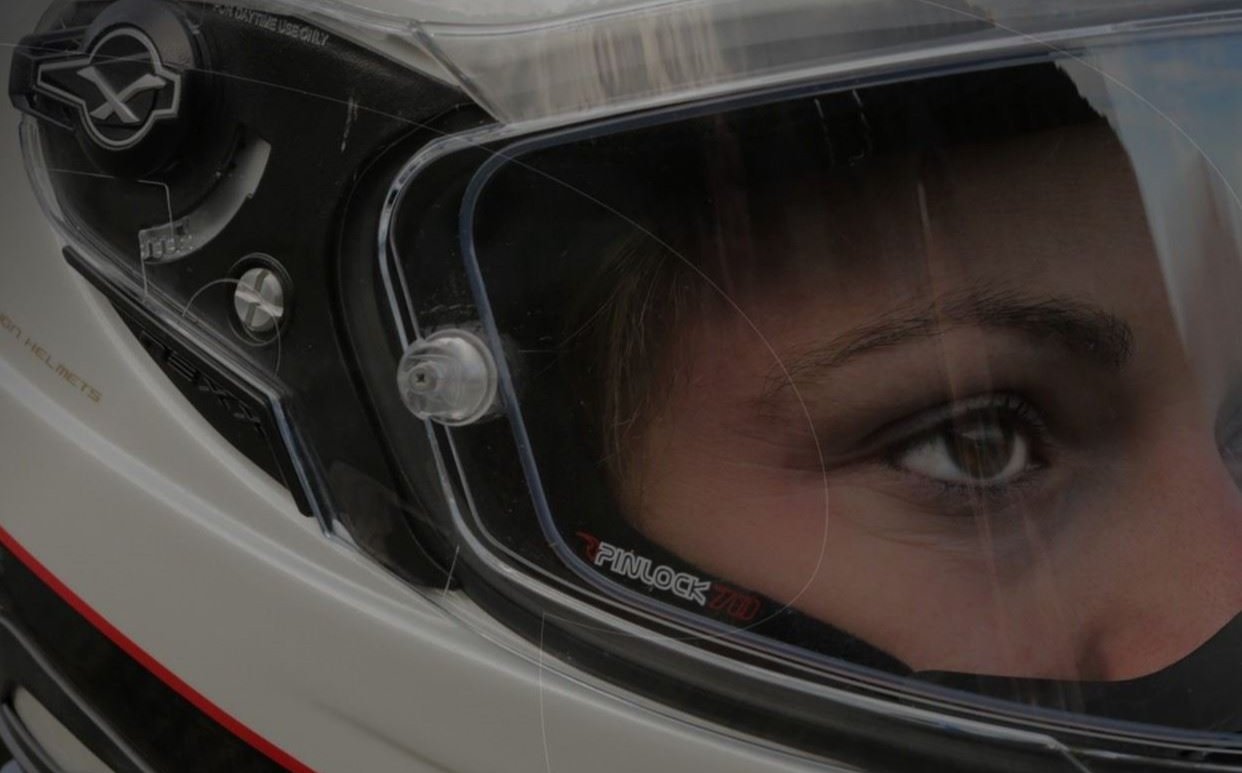 Conheça o Capacete Shoei Neotec 3 (Articulado)