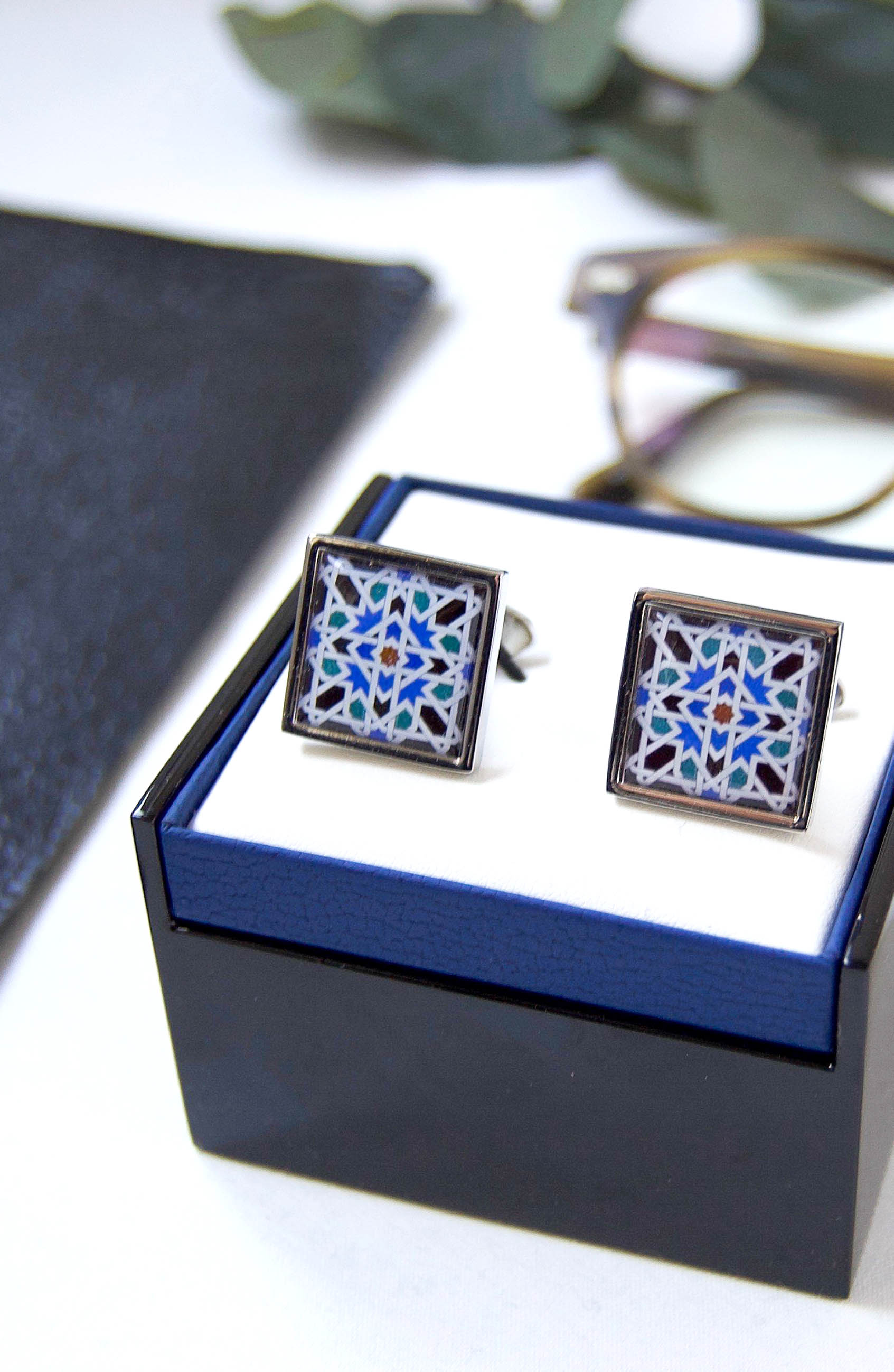 Cufflinks