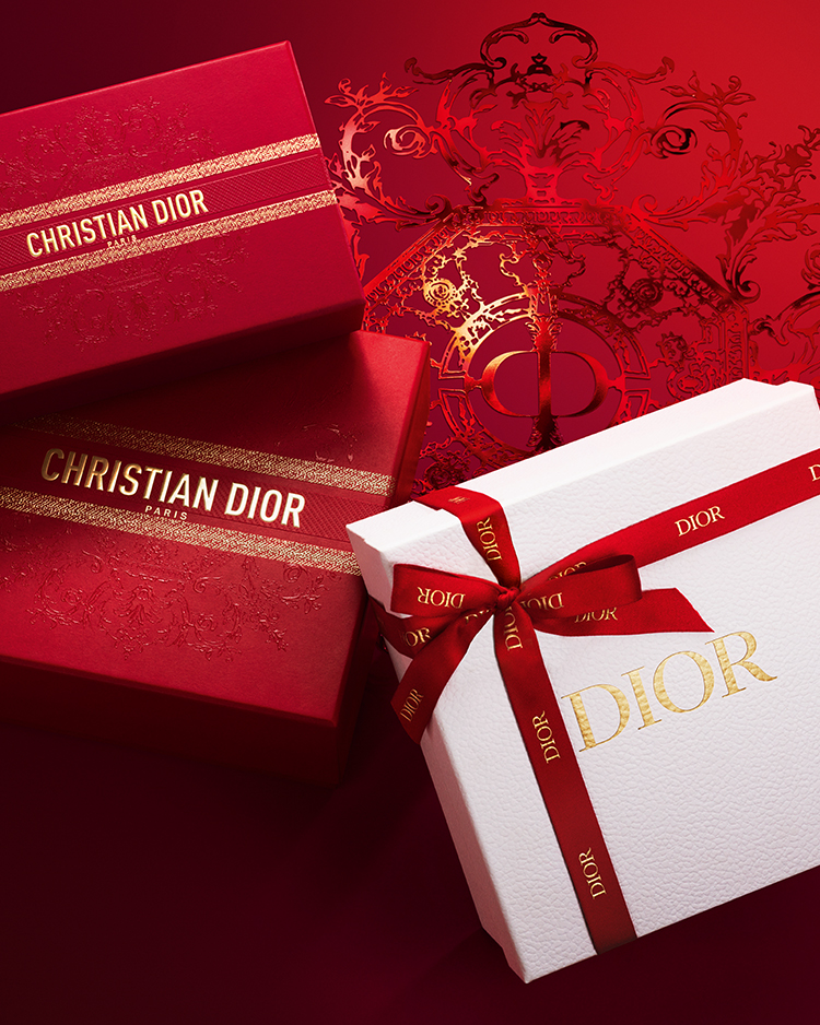 Dior gift outlet wrap