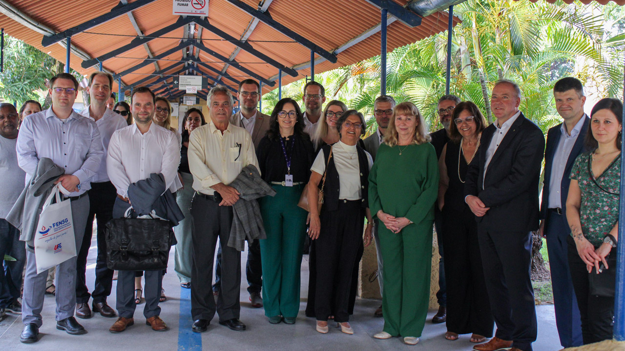 Gestores da UPE e integrantes da delegação do Estado Alemão da Saxônia, durante a visita ao Campus Santo Amaro.