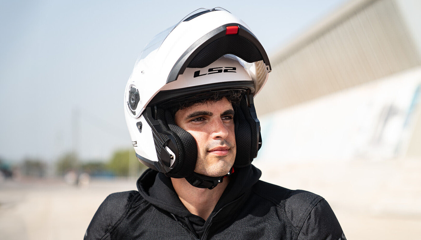 Capacete LS2 Strobe 2 FF908 (Articulado)