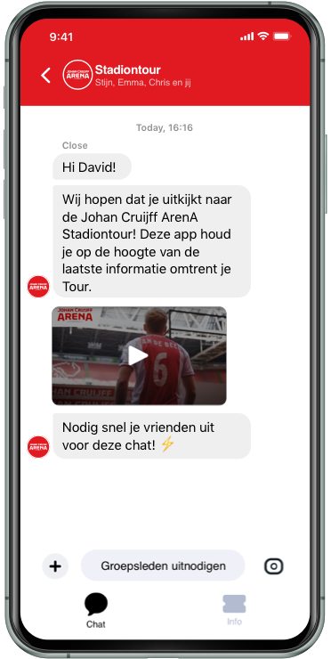 het management team van Close (van links naar rechts: Pieter Brascamp, Kiliaan Toorenaar, Wiebe Weikamp en Chris Gruijters) heten Kees Abrahams welkom 