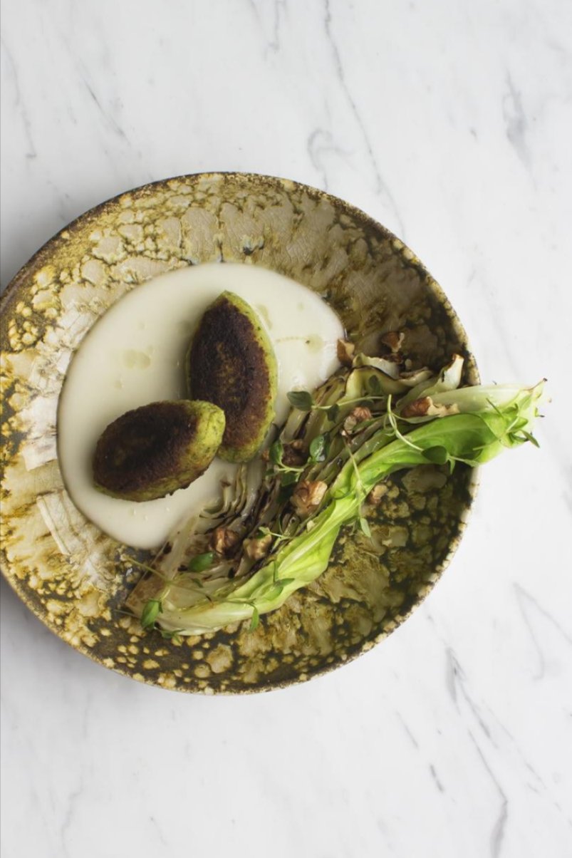 Plantedeller med grillet spidskål