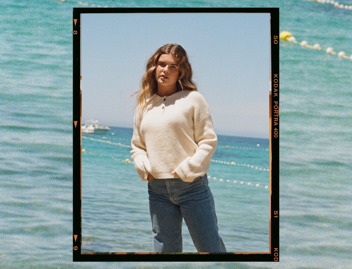 Windy Beach - Sweaters