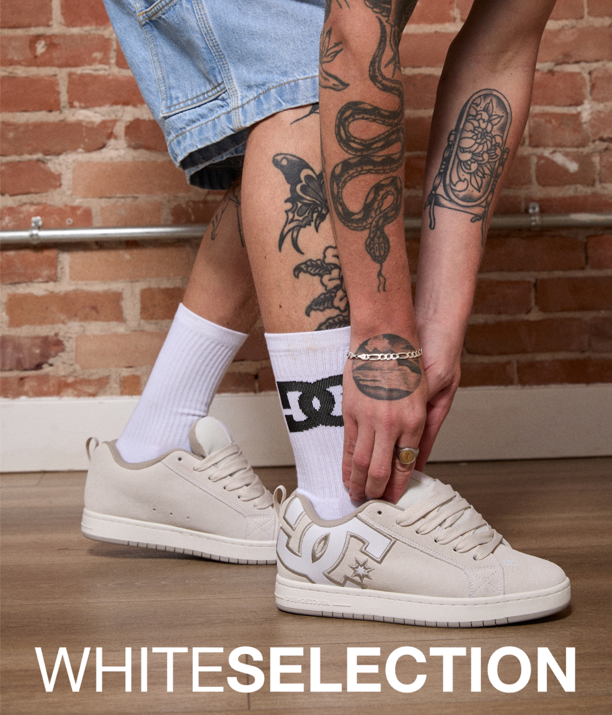 WHITE SHOES SELECTION