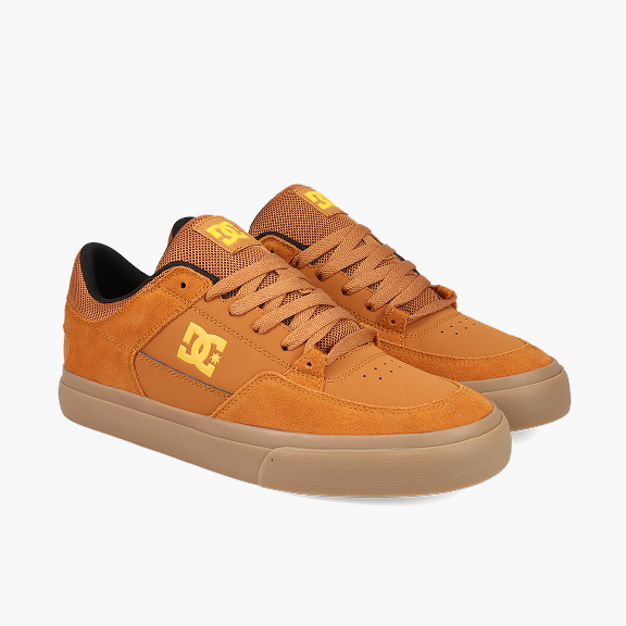 BROWN SHOES SELECTION