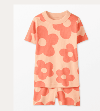 Daisy on Peach Creme