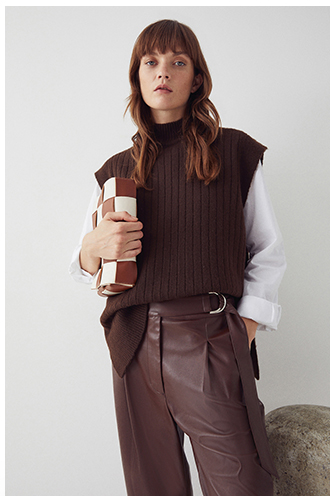 wide rib knitted vest
