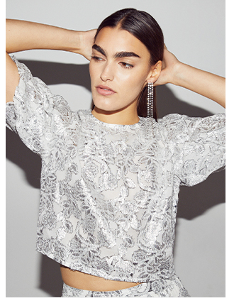 Shop Tops >>