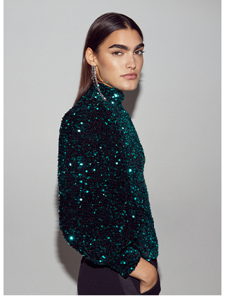 Shop Tops >>