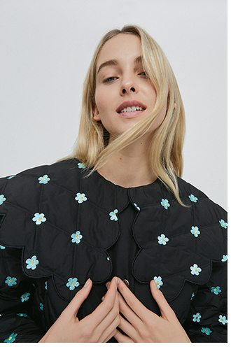 embroidered scalloped collar quilted jacket