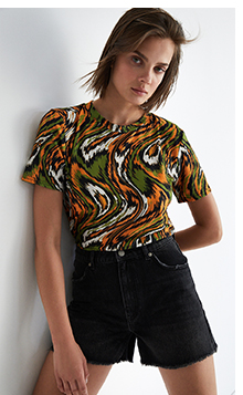 abstract print t shirt