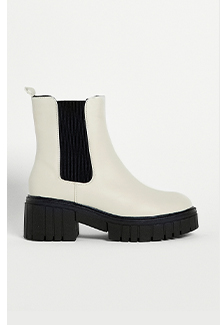 pull on chunky chelsea boot