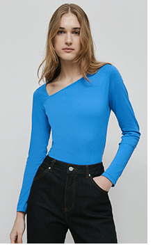 asymmetric longsleeve top