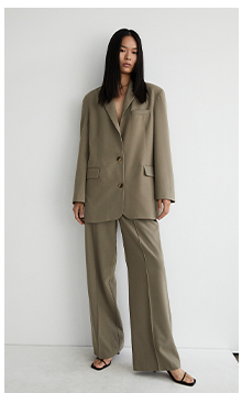 relaxed oversized blazer