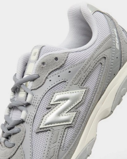 New Balance 204L 