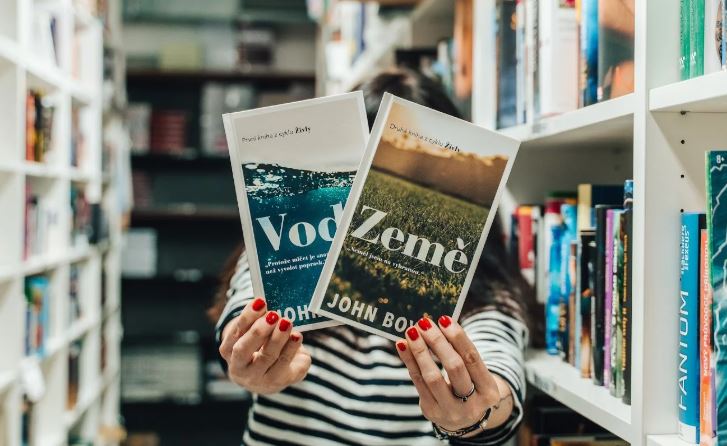 Voda. Země. Oheň. Vzduch