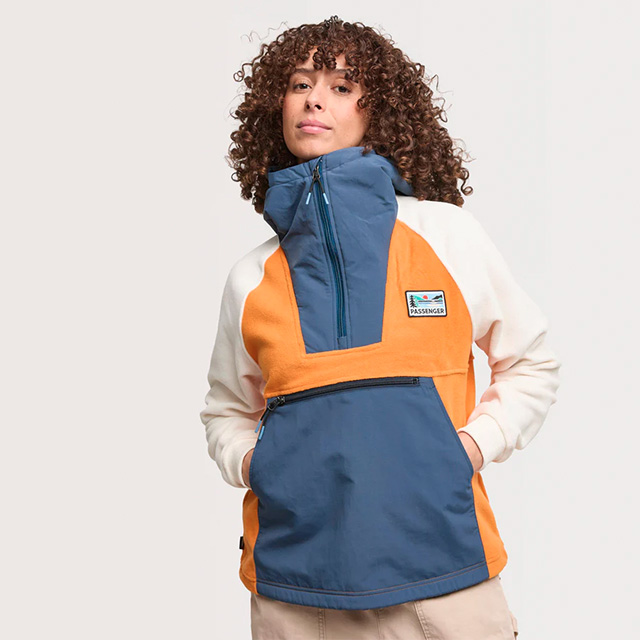 Passenger Women’s Alexander Hooded Polar Fleece