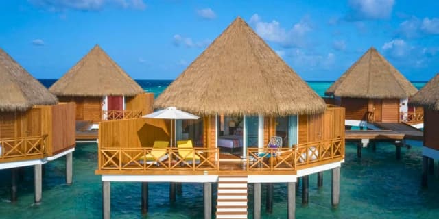 Mercure Maldives Kooddoo Resort