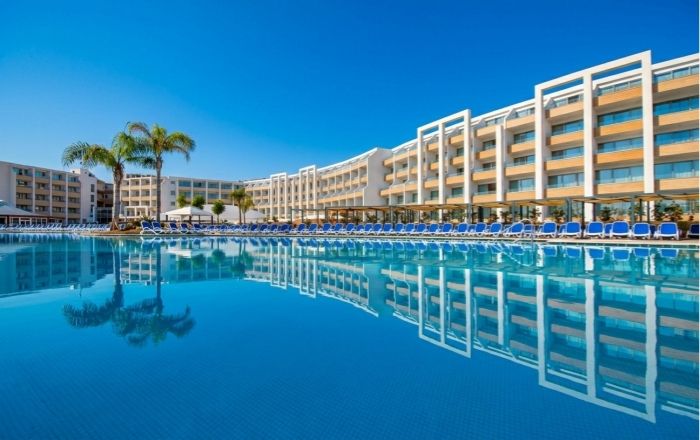 db Seabank Malta Resort & Spa