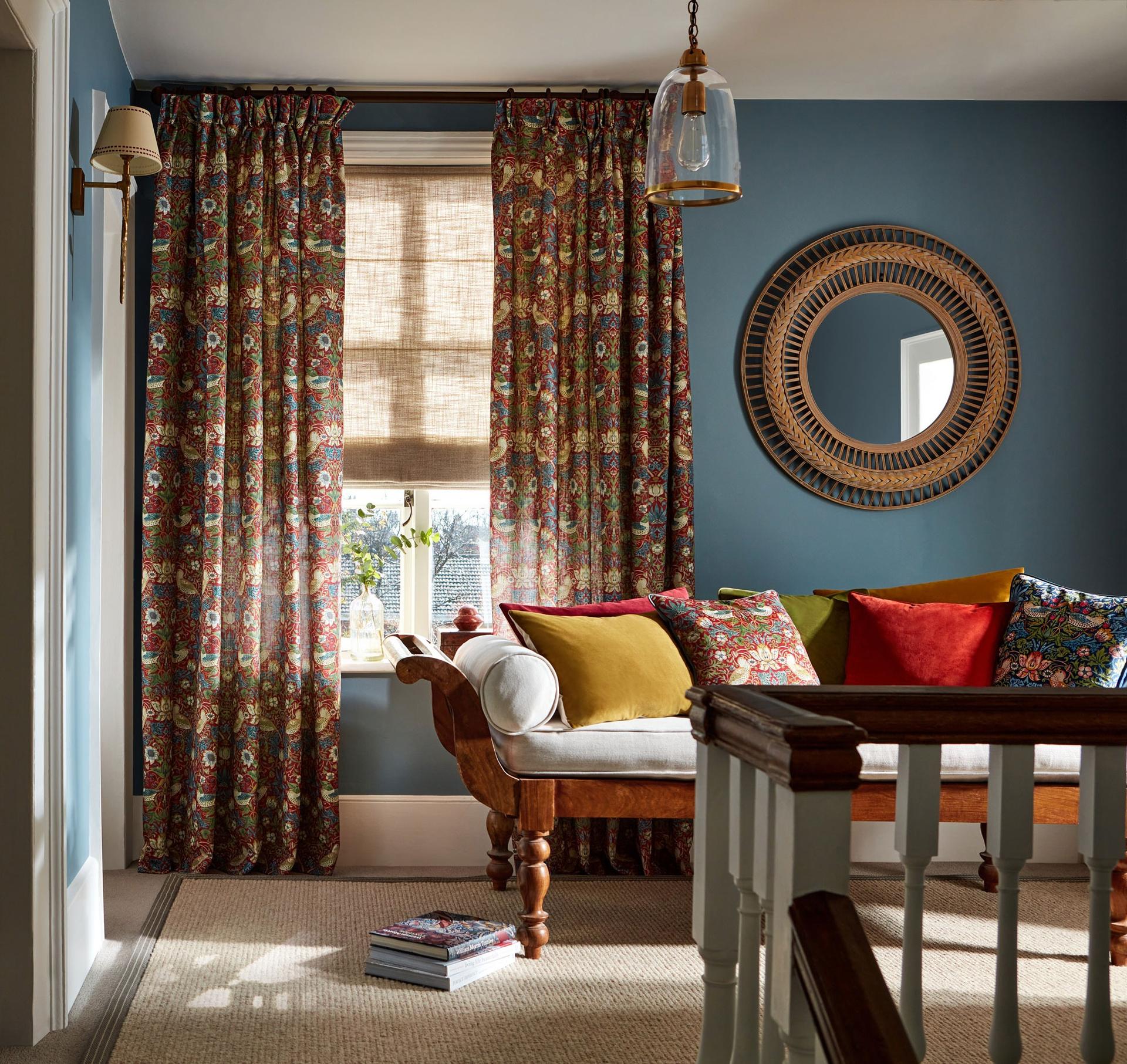 10% off Roman blinds & curtains