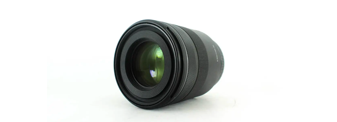 Canon RF 85mm f/2 Macro IS STM