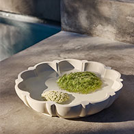 Kerek, formázott madárfürdő kőből