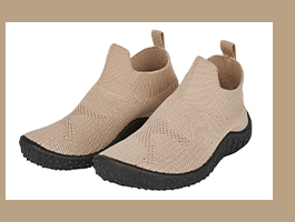 Dein exklusives Badeshuhe - BORNINO Badeoutfit Bereit für Plantsch- & Sandspaß! 
