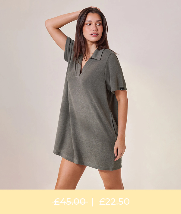 LIGHTWEIGHT COLLARED KNIT DRESS