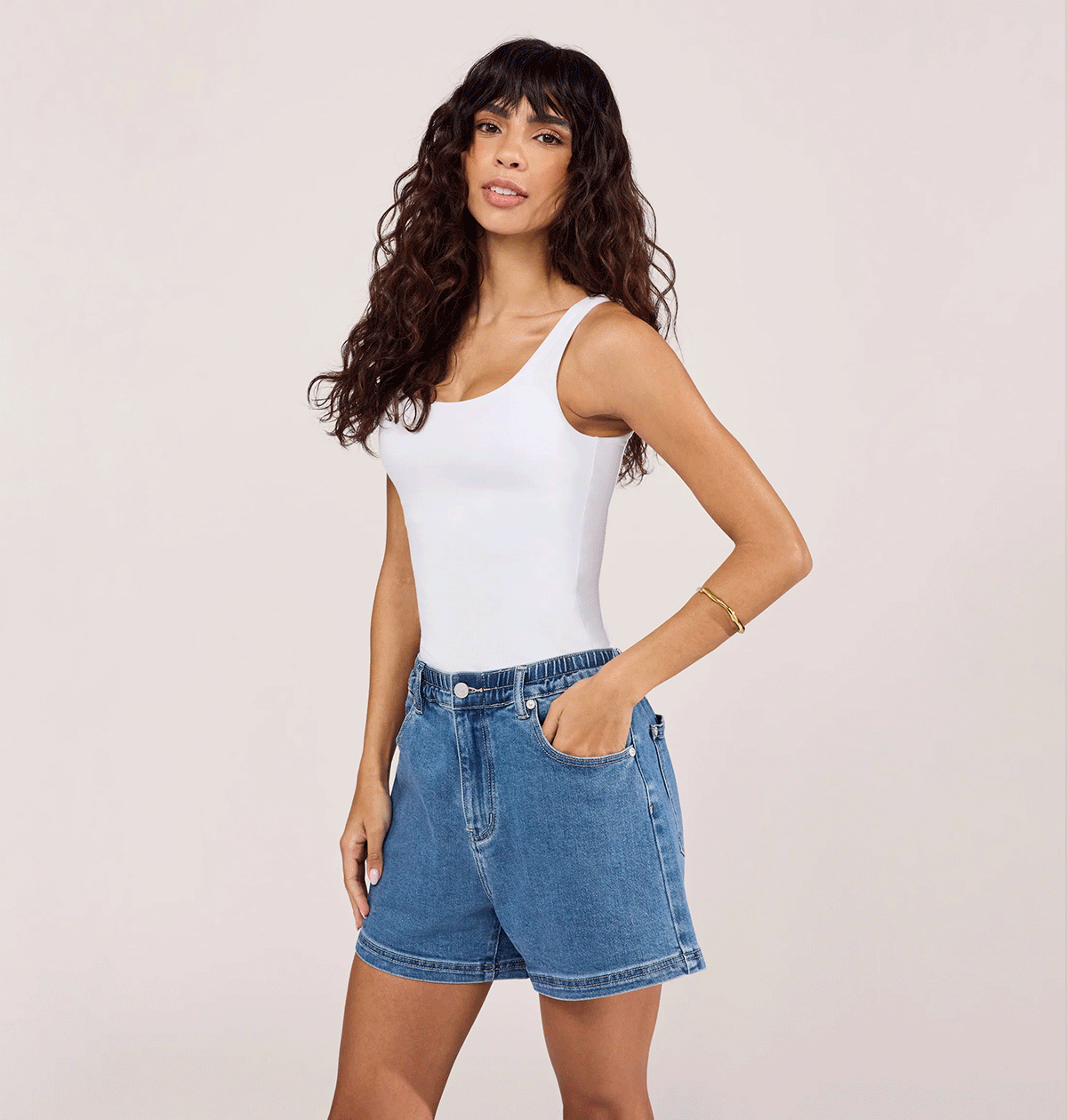LIGHTWEIGHT TANK WITH STRETCH DENIM SHORTS