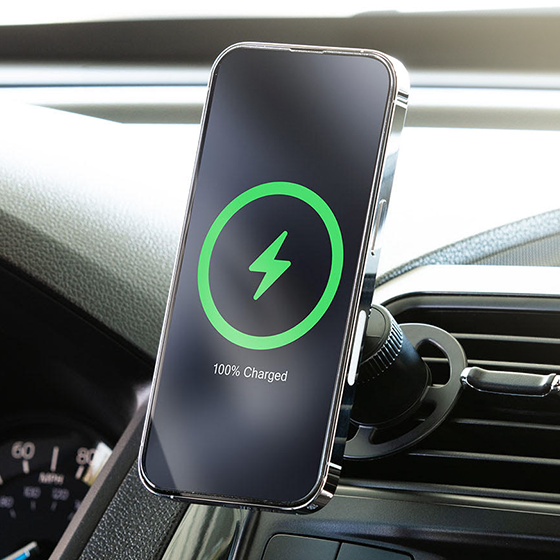 snap+ charging vent mount